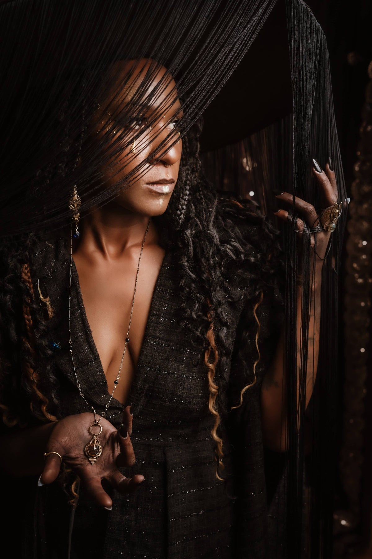 Feral Edge Talon Amulet: Tigerseye