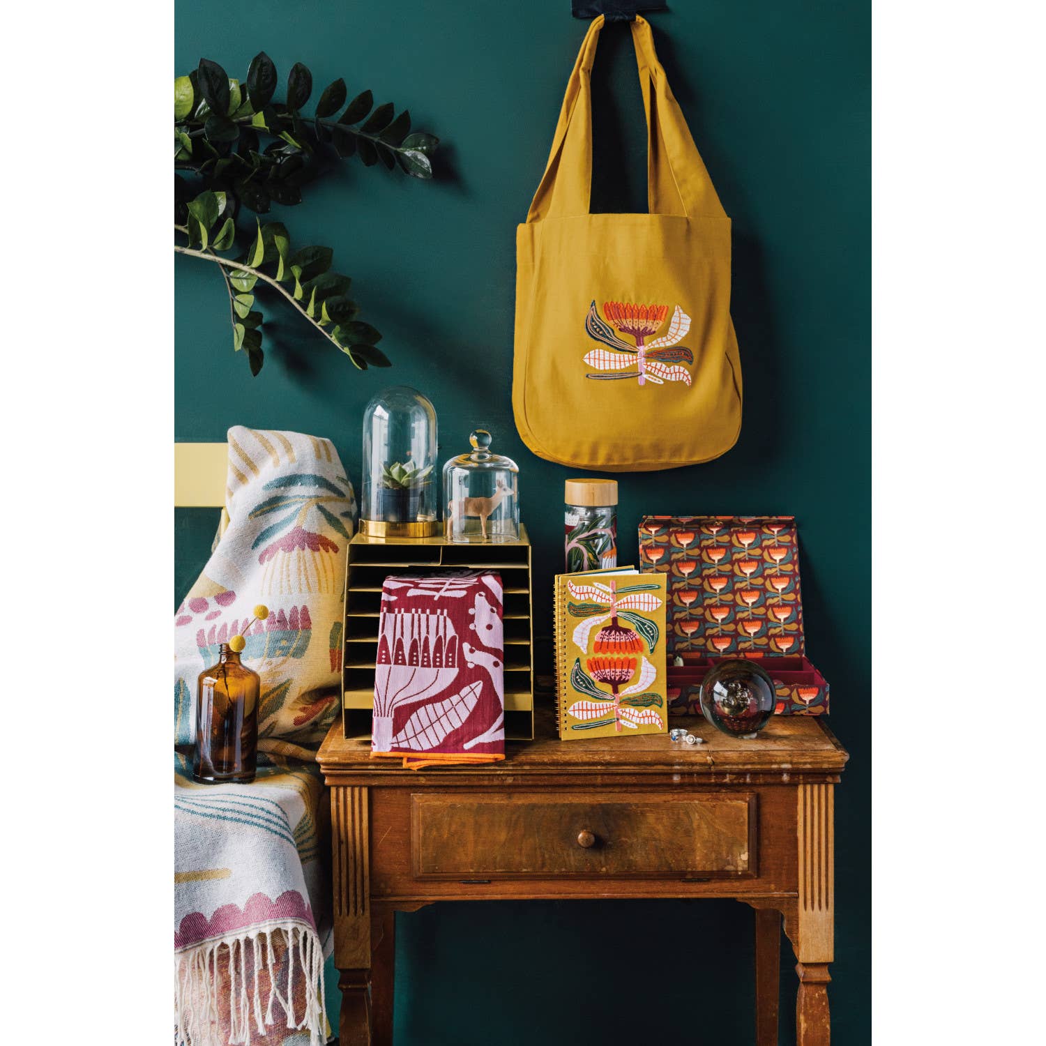 Venus Sustain Tea Infuser Bottle