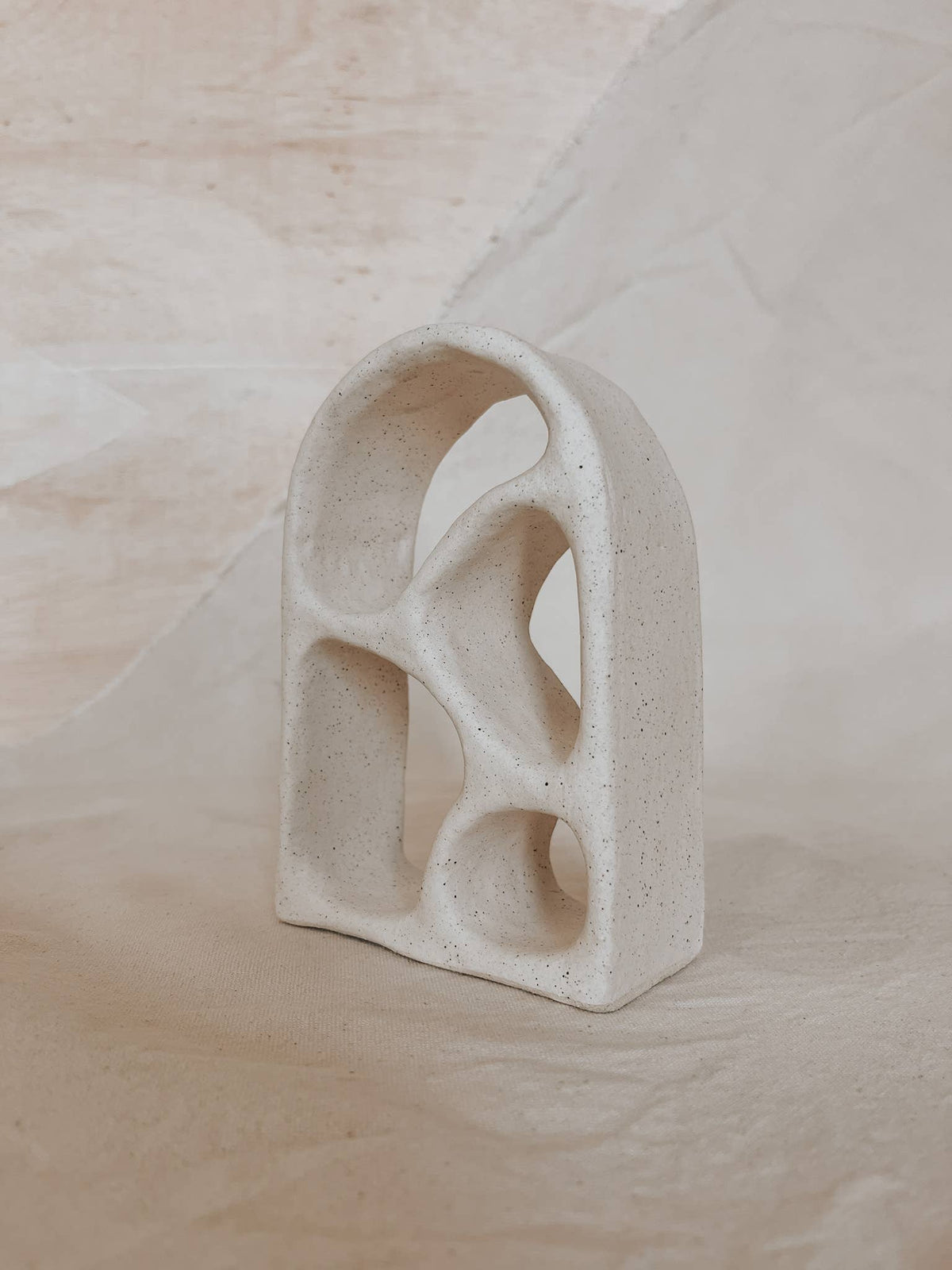 Beige Handmade Ceramic Altar – Ritual & Meditation Decor