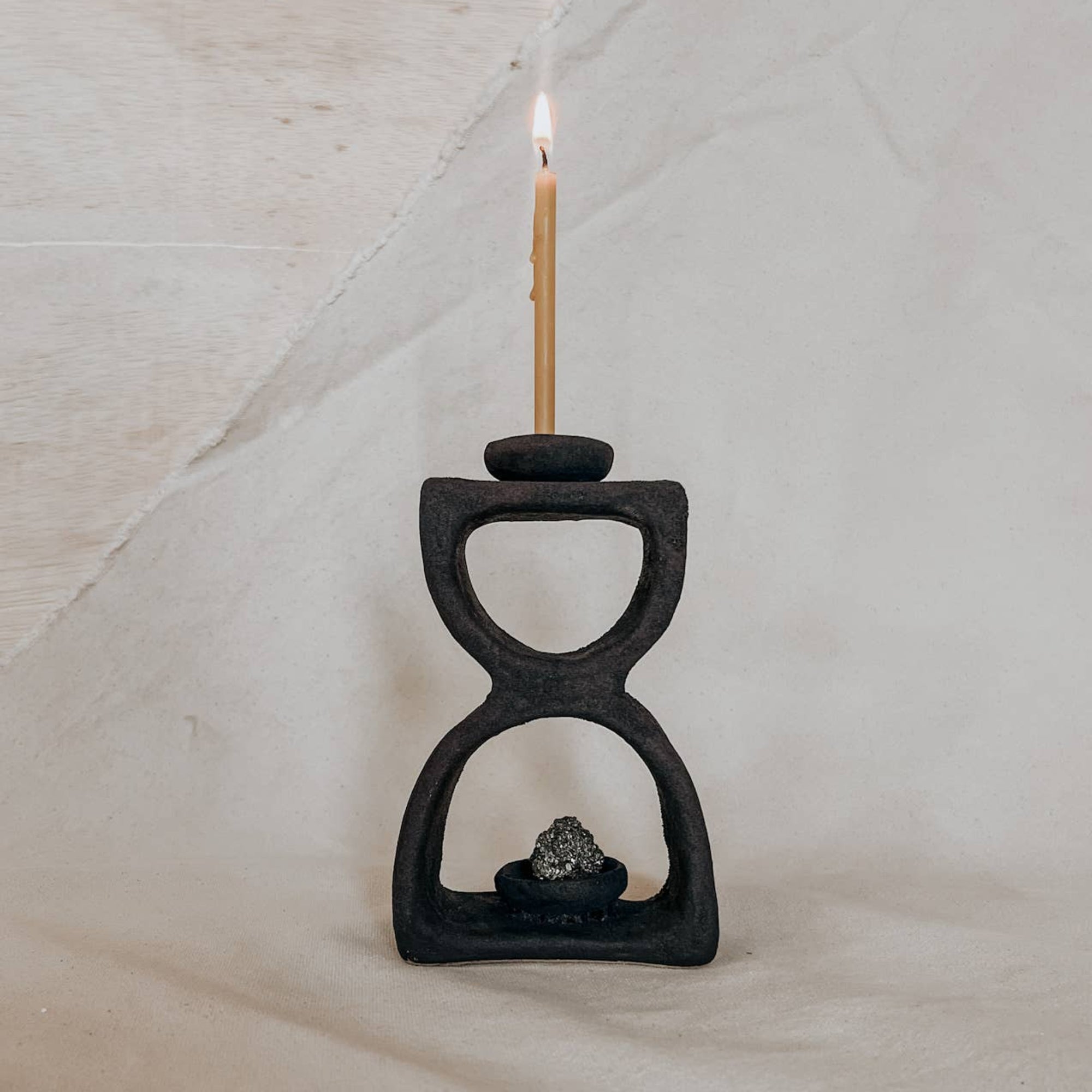 Black Magna Handmade Ceramic Altar – Ritual & Meditation Decor