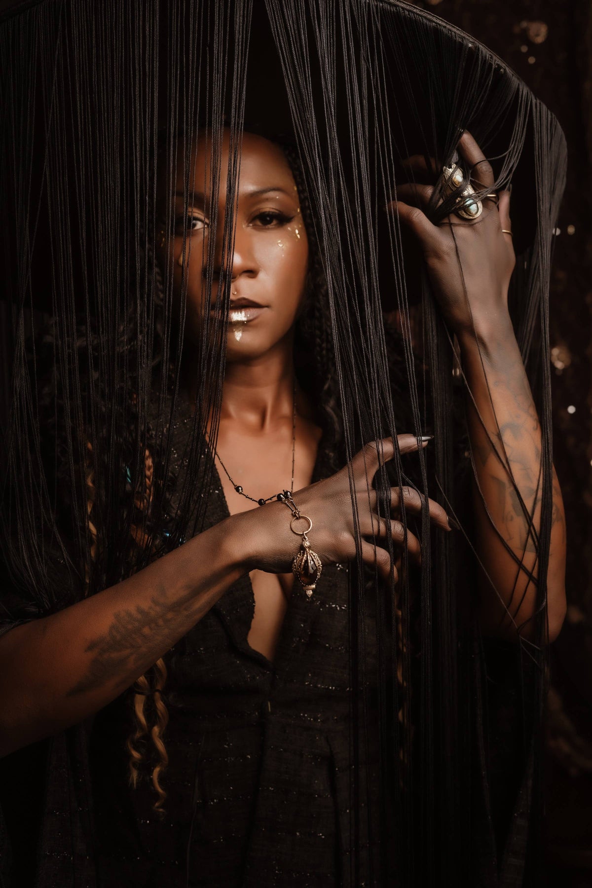 Feral Edge Talon Amulet: Tigerseye