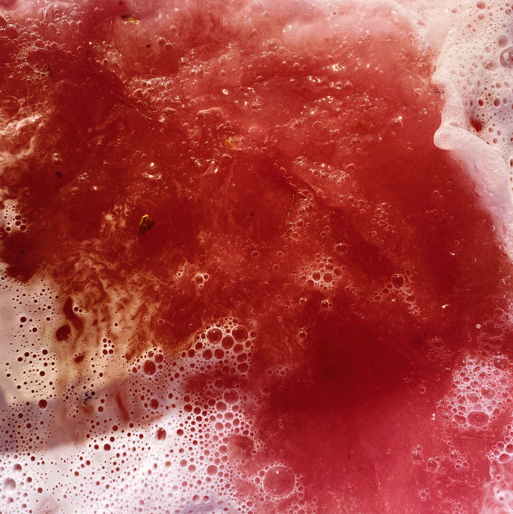The Love Witch Bathbomb