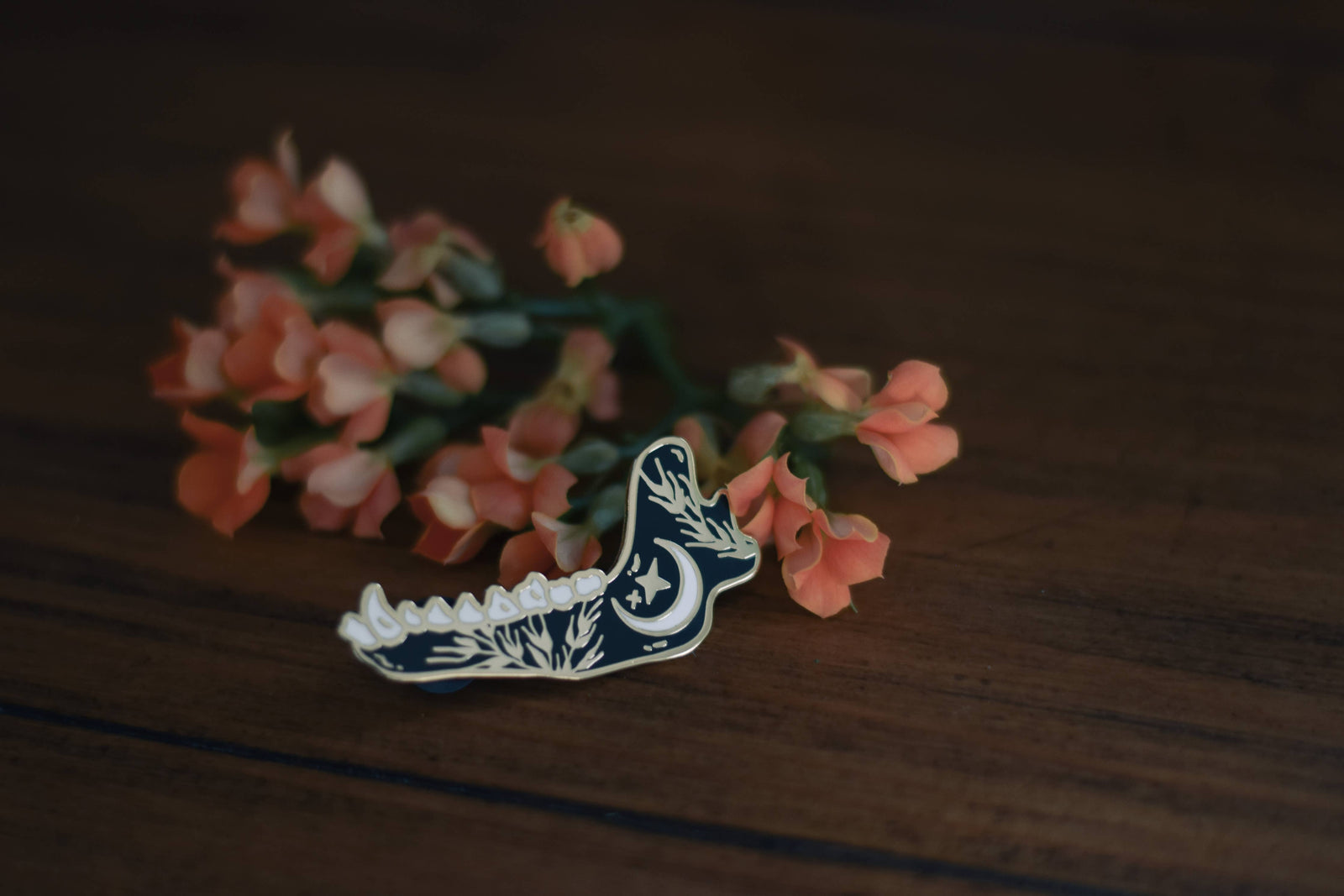 Wolf Jawbone Enamel pin