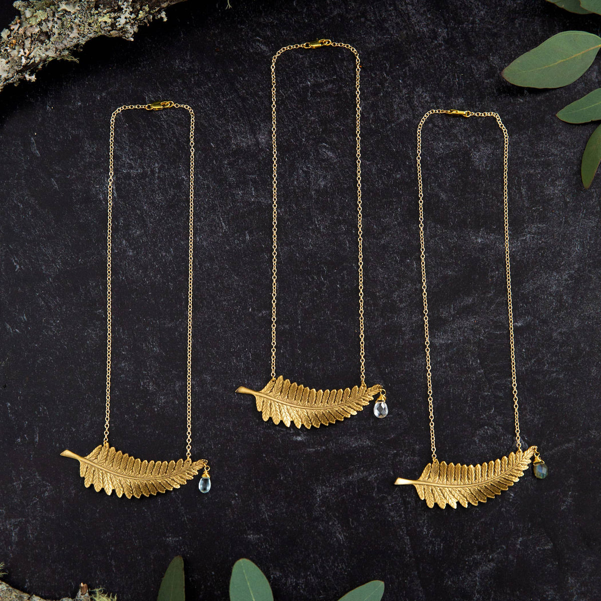 Raindrop Crossbar Necklace